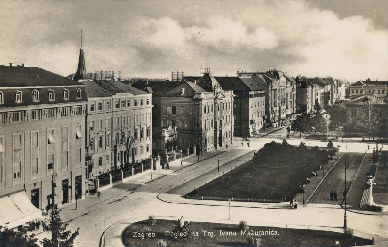 Trg kralja Aleksandra (današnji Trg Republike Hrvatske), Mažuranićev trg, oko 1930.-1935. godine